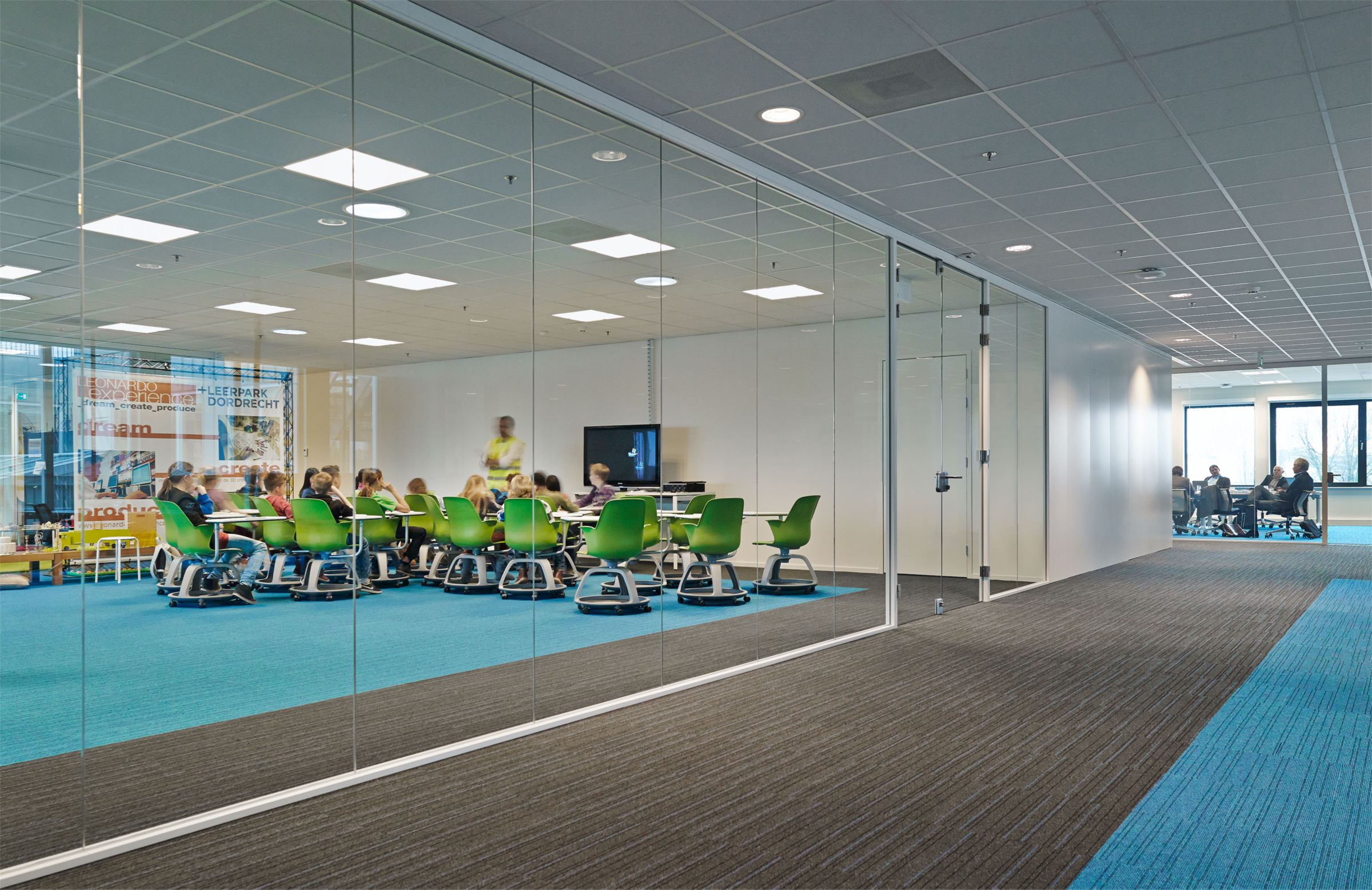 Plafoniere Led 60x60 Philips : Coreline panel incassi funzionali philips lighting