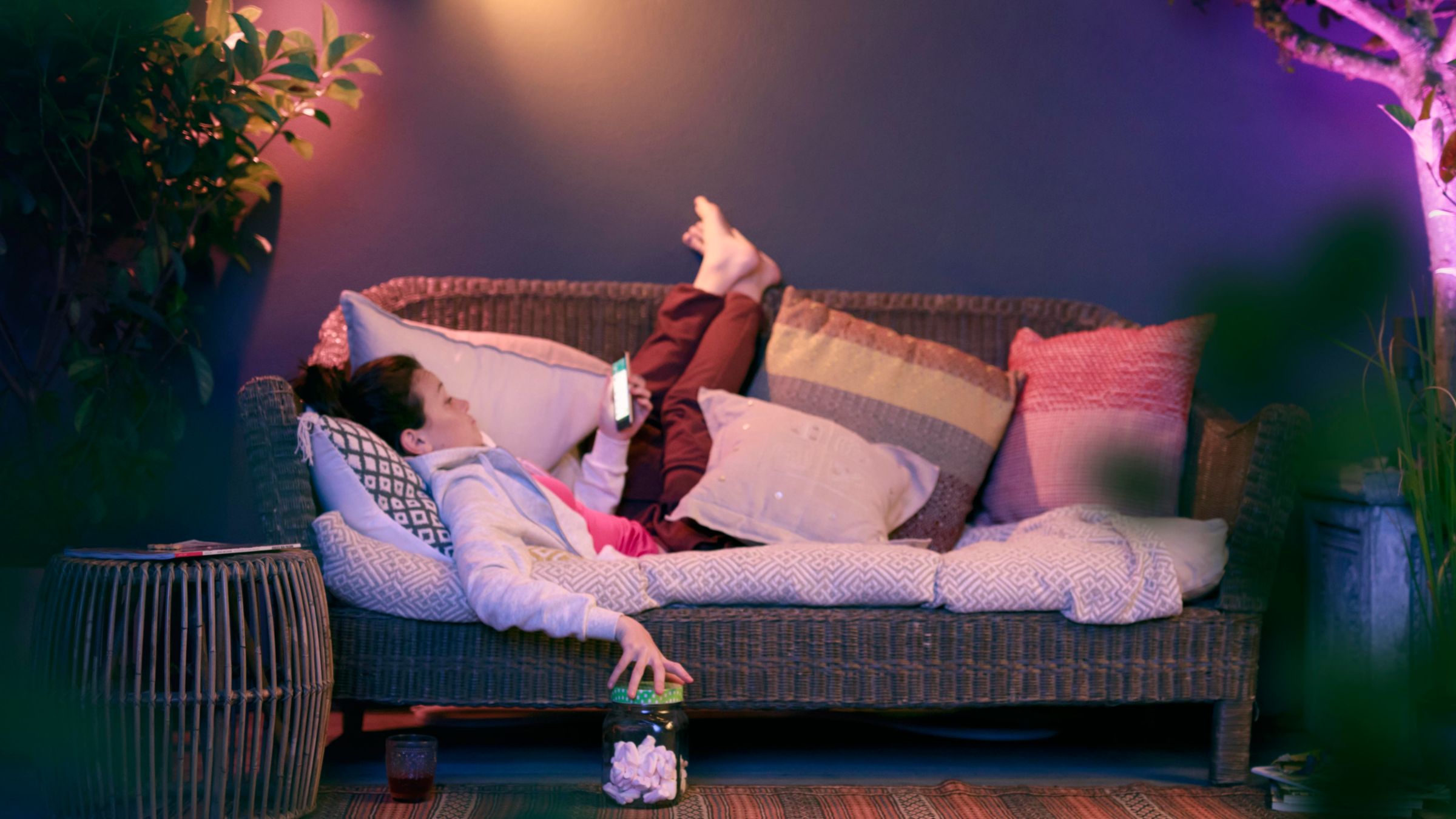 Odpręż się przy ciepłym białym świetle